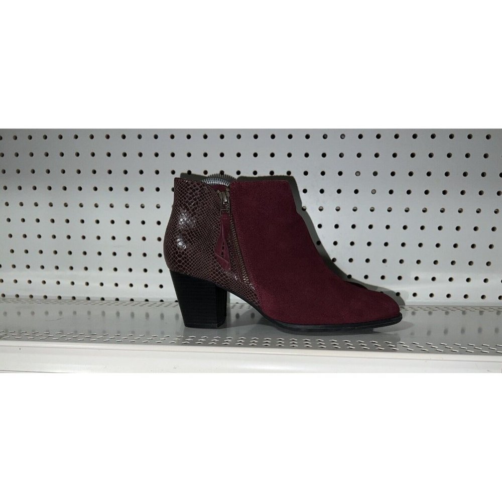 Vionic Orthaheel Anne Womens Suede Side Zip Ankle Booties Size 9 Snakeskin